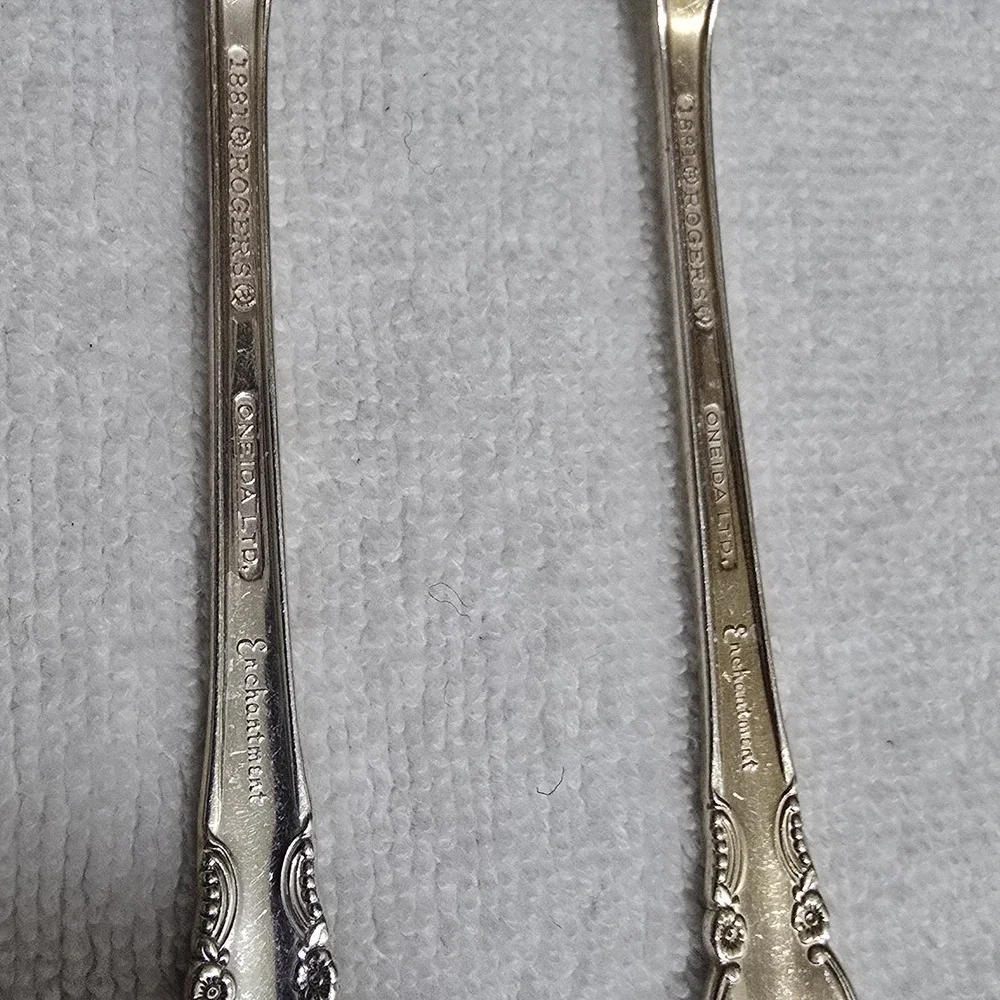 Oneida 1881 Rogers Enchantment Serving Utensils Silver Plate LondonTown 13 Pcs